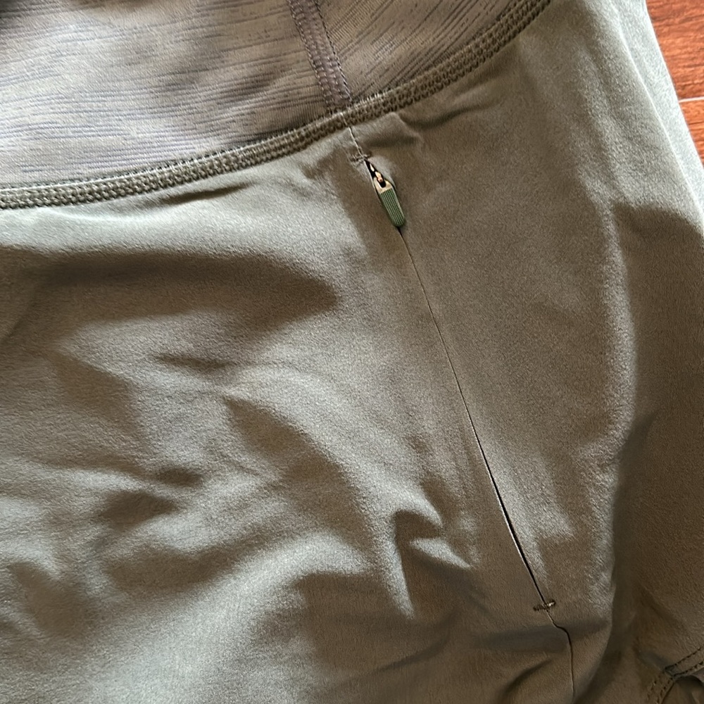 Outdoor Voices Hudson Short 2.5” Evergreen XXXL - Picture 5 of 8